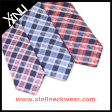 Belle combinaison hommes en gros 100% cravates en soie